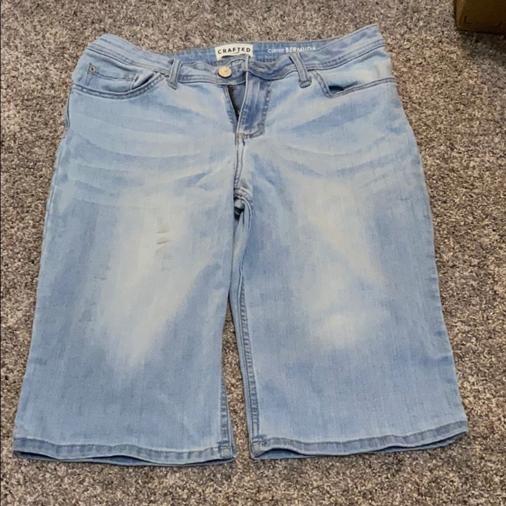 Knee length jeans